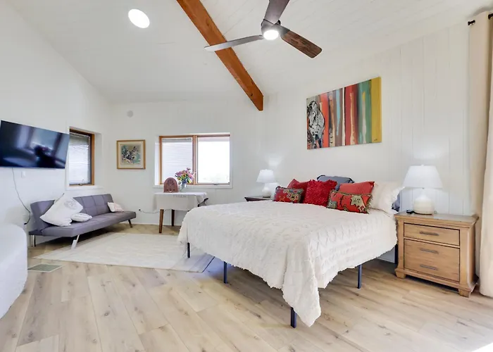 Private Oasis On 10 Acres! Mtn Views Holiday home