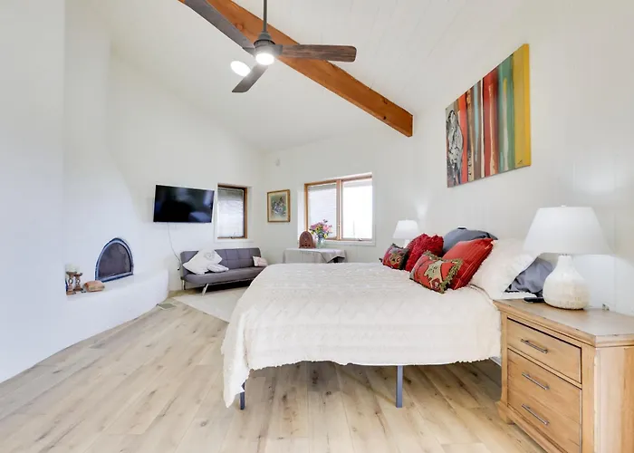 Private Oasis On 10 Acres! Mtn Views Holiday home