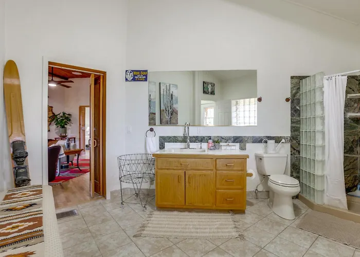 Private Oasis On 10 Acres! Mtn Views *