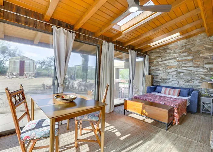 Private Oasis On 10 Acres! Mtn Views Holiday home Scottsdale