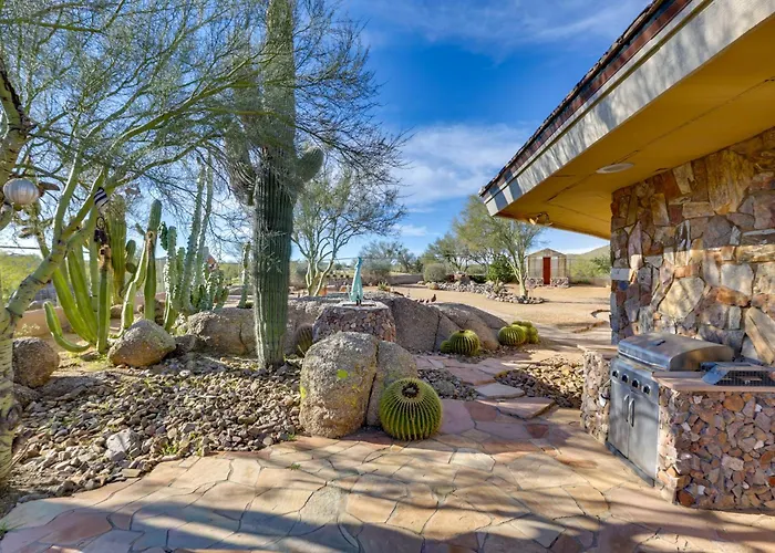 Private Oasis On 10 Acres! Mtn Views Holiday home Scottsdale